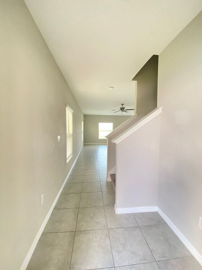 Building Photo - 7012 Samuel Ivy Dr