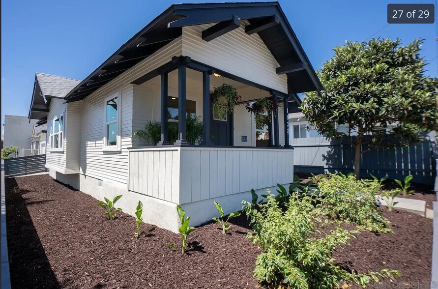 Building Photo - 1038 Sicard St