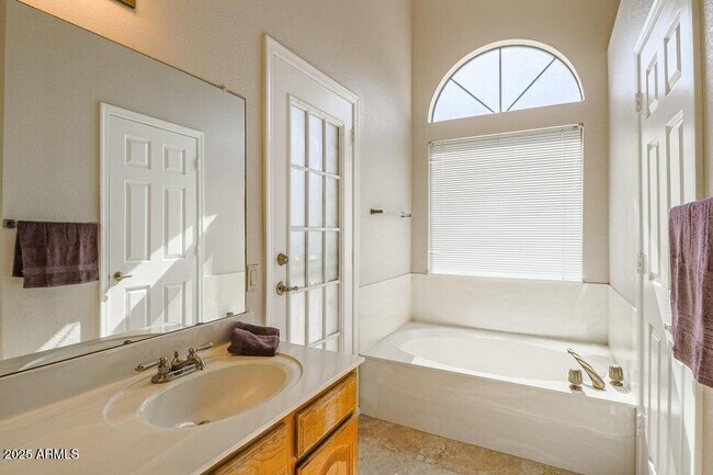 Building Photo - 15629 N 51st St