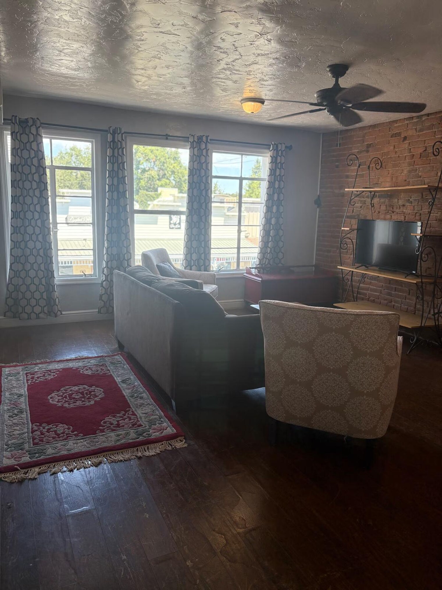 Building Photo - 15 Tregaski Ln