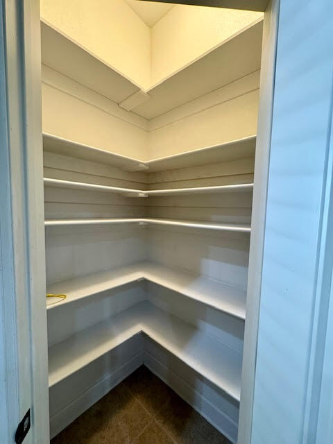 Building Photo - 3704 W Cherokee Rd