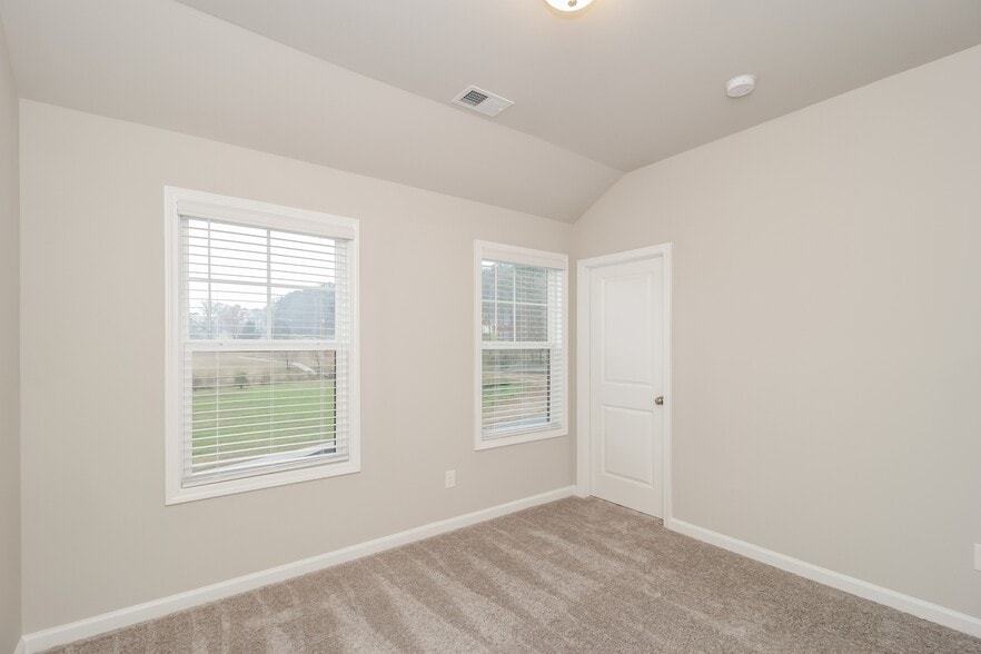 Building Photo - 759 Calvin Pk Dr