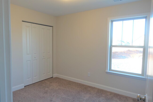 Building Photo - 2731 Millhone Dr