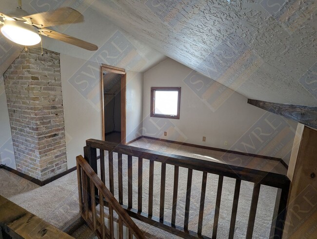 Building Photo - 2 Harding Ct