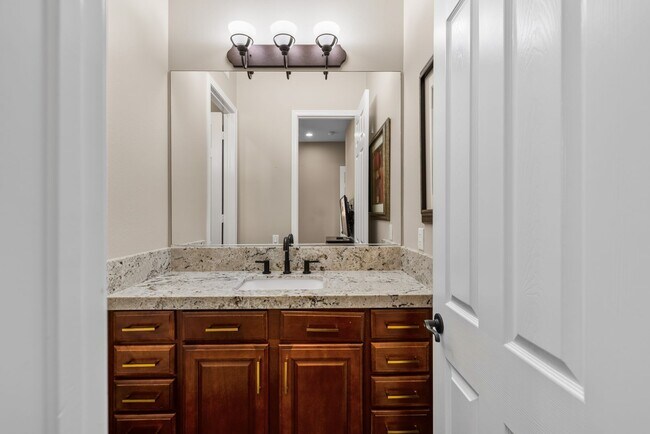 Building Photo - 2846 Amatista Ct