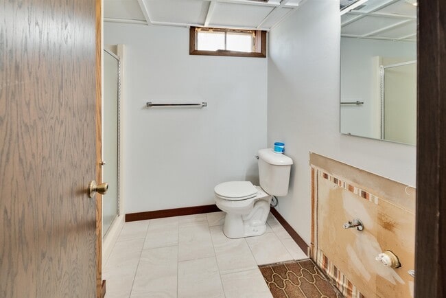 Building Photo - 1870 Sand Ridge Ct