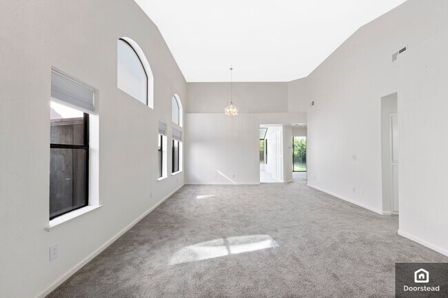 Building Photo - 5107 Felicia Way
