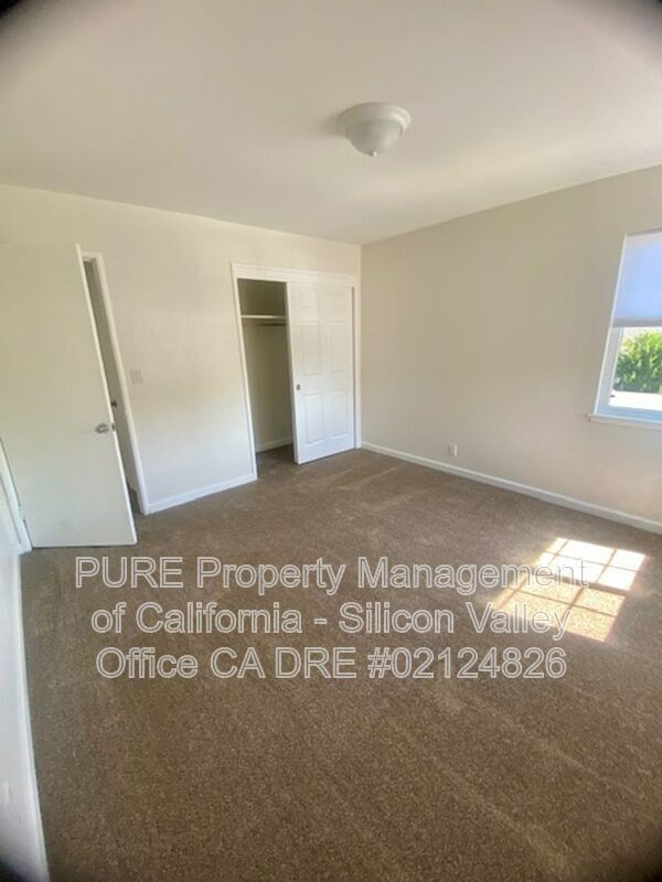 Building Photo - 2020 Beatrice Ct