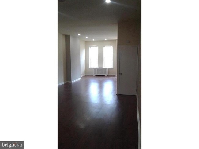 Building Photo - 437 W Ritner St