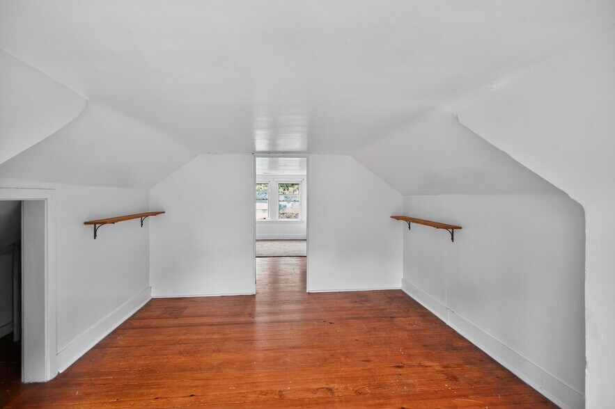 Building Photo - 3016 Grayson Ave