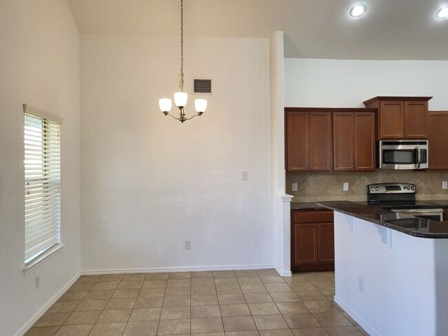 Building Photo - 6709 Mustang Creek Rd
