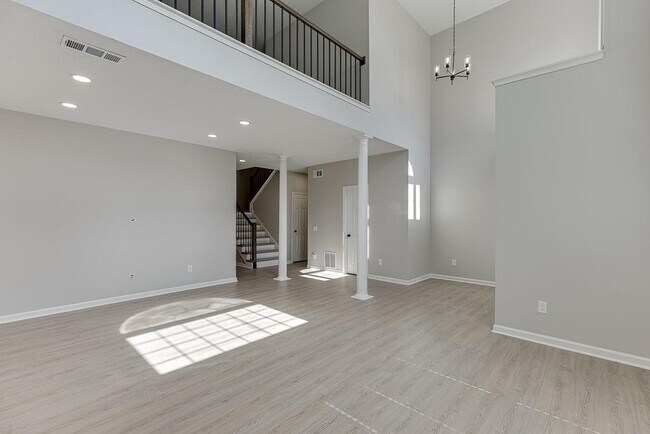 Building Photo - 5570 Cannonero Dr