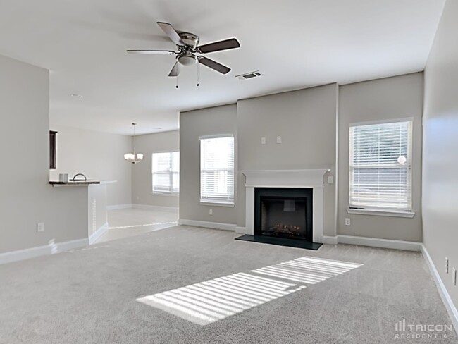 Building Photo - 5146 Summersun Dr