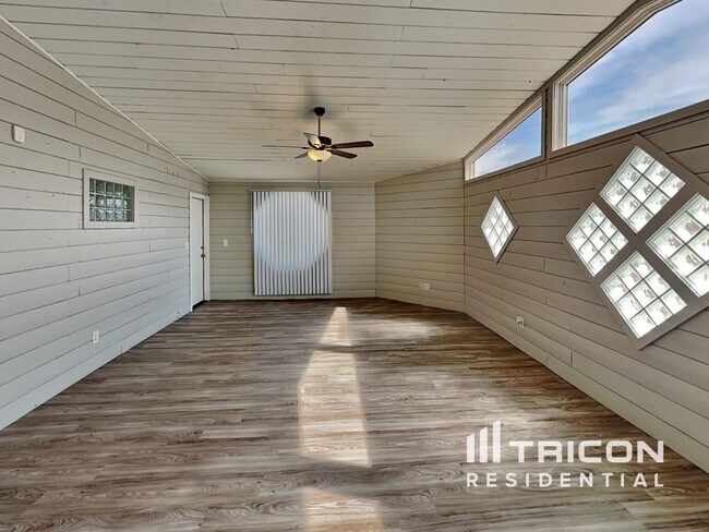 Building Photo - 5425 Addison Avenue Las Vegas NV
