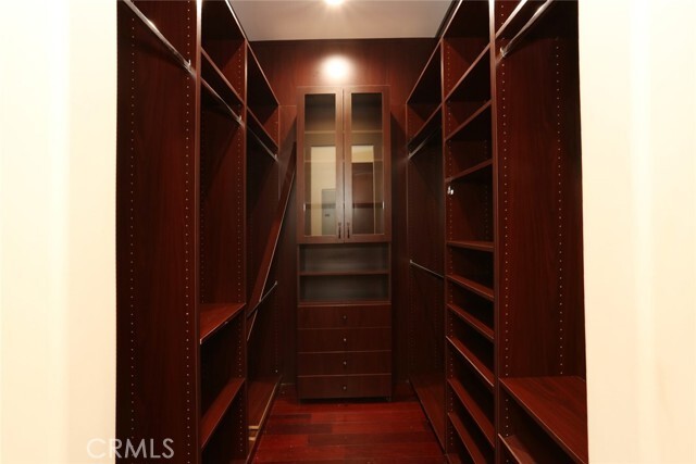 Building Photo - 831 E Orange Grove Ave