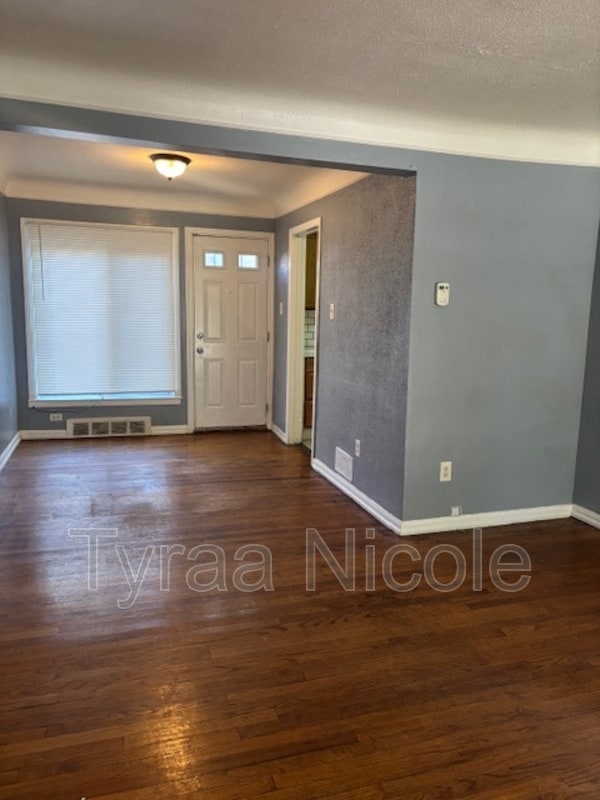 Building Photo - 15896 Southfield Fwy