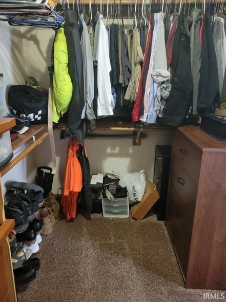 Building Photo - 613 Pines Ln