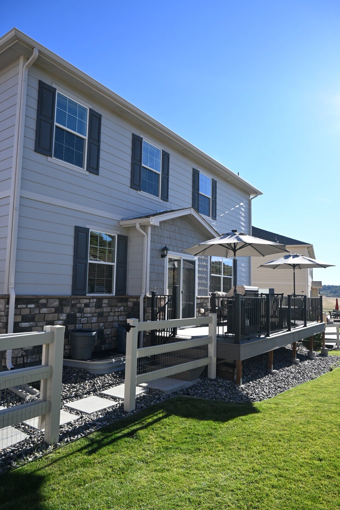 Building Photo - 1986 Shadow Creek Dr