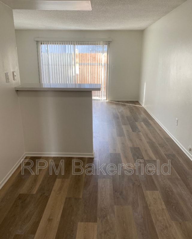 Building Photo - 2409 Olive St