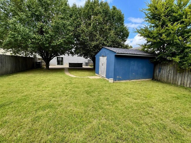 Building Photo - 126 Sedgewick Dr