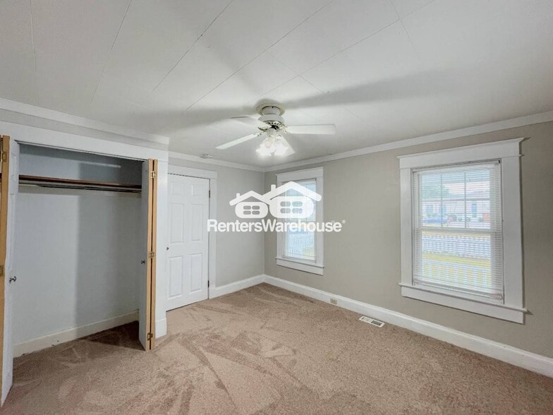 Building Photo - 9022 Chesapeake Blvd