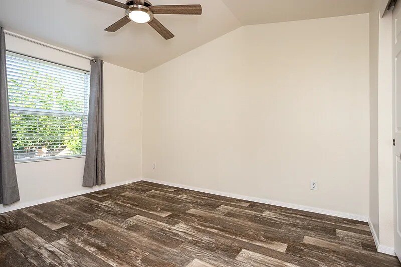 Building Photo - 3111 Granite Dr