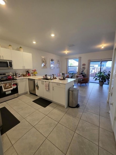 Building Photo - 23337 SW 128th Ave