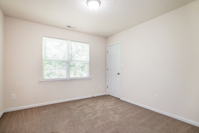 Building Photo - 1056 S Philwood Ct