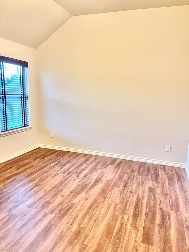 Building Photo - 12018 Grace Hall Dr