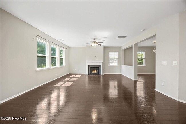 Building Photo - 5600 Yorkwood Dr