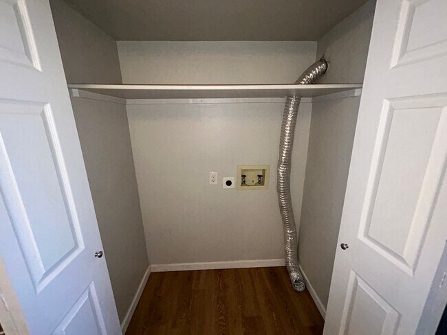 Building Photo - 12123 W Bell Rd