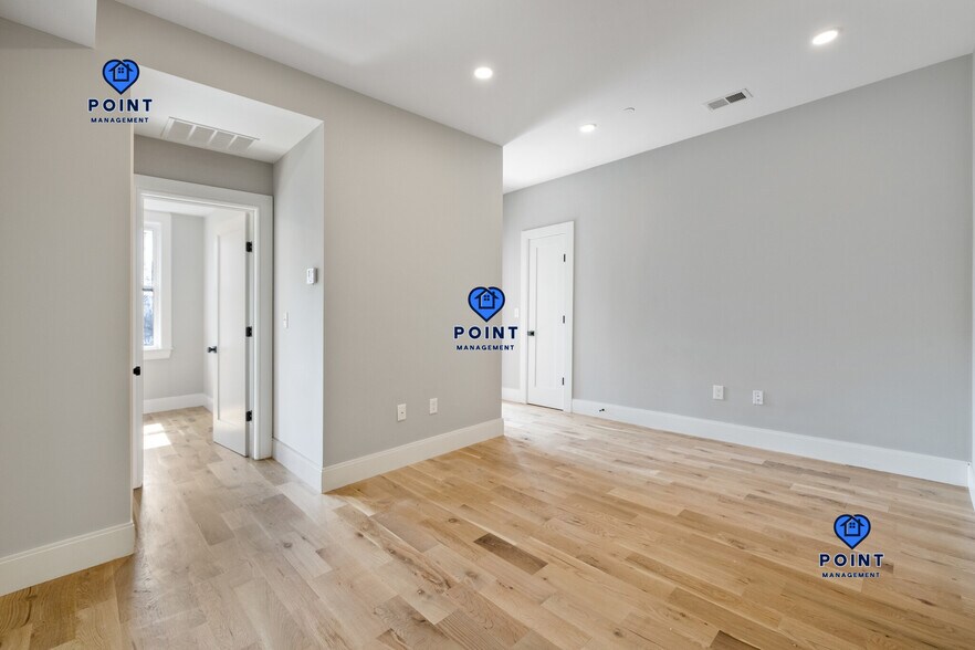 Building Photo - 66 Lubec St