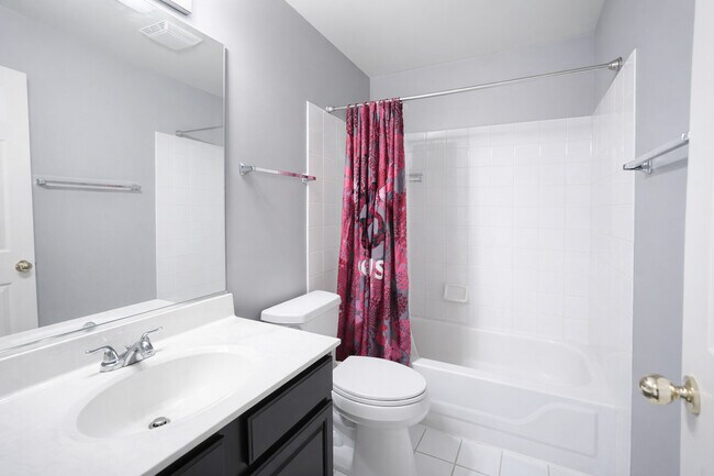 Building Photo - 1084 Park Hill Cir