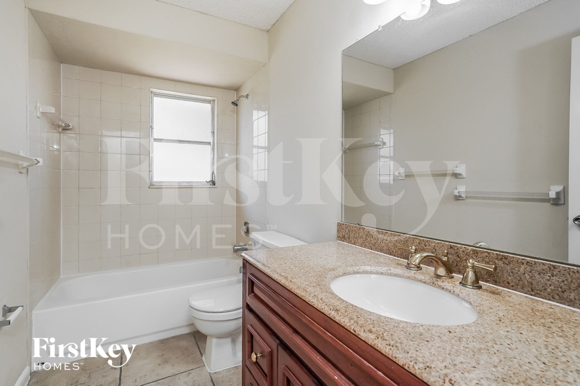 Building Photo - 18125 Hilda Dr