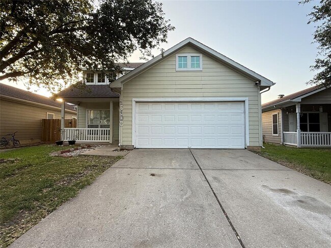 Primary Photo - 10102 Sweet Olive Way