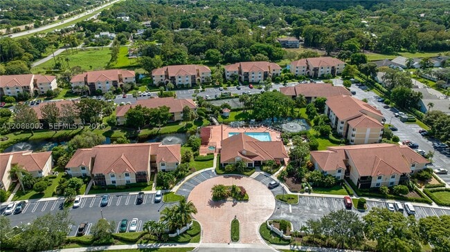 Building Photo - 5741 Riverside Dr
