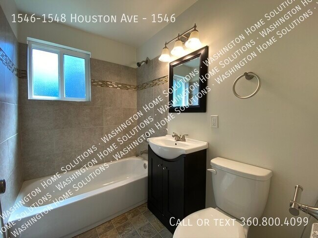 Building Photo - 1546-1548 Houston Ave-1546