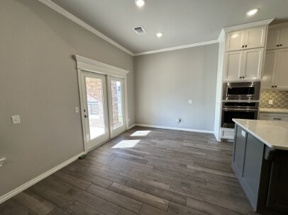 Building Photo - 3710 Addison Ave