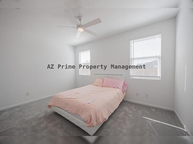 Building Photo - 12503 W Pkwy Ln