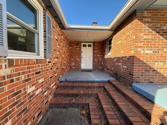 Building Photo - 5802 Roach Ridge