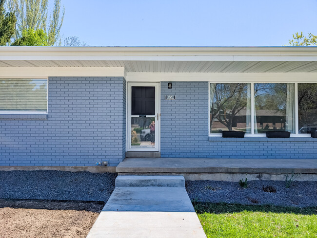 Building Photo - 1658 E 1500 N