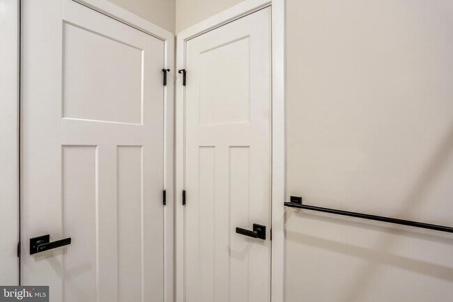 Building Photo - 19753 Grn Vlg Dr