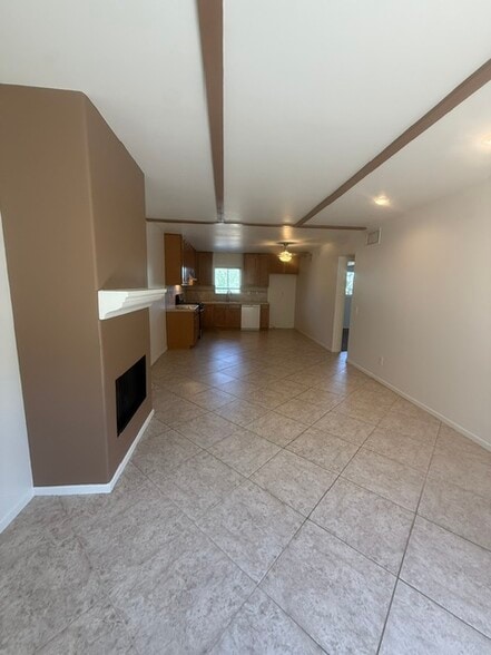 Building Photo - 39905 Estates Rd