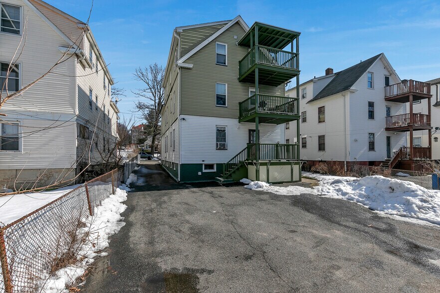 Building Photo - 68 Sheldon Terrace