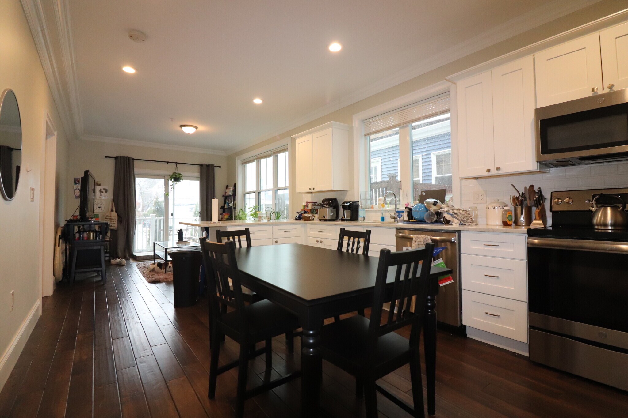 Building Photo - 140 Minden St