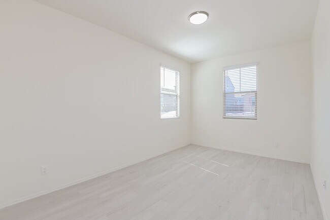 Building Photo - 12170 W Avianna Wy