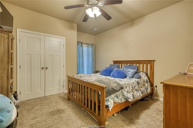 Building Photo - 3114 Claremont Dr