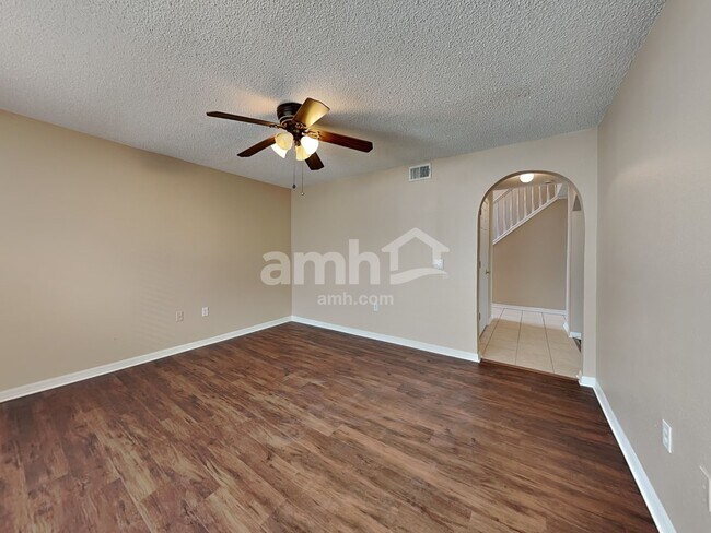 Building Photo - 12911 Parkington Dr