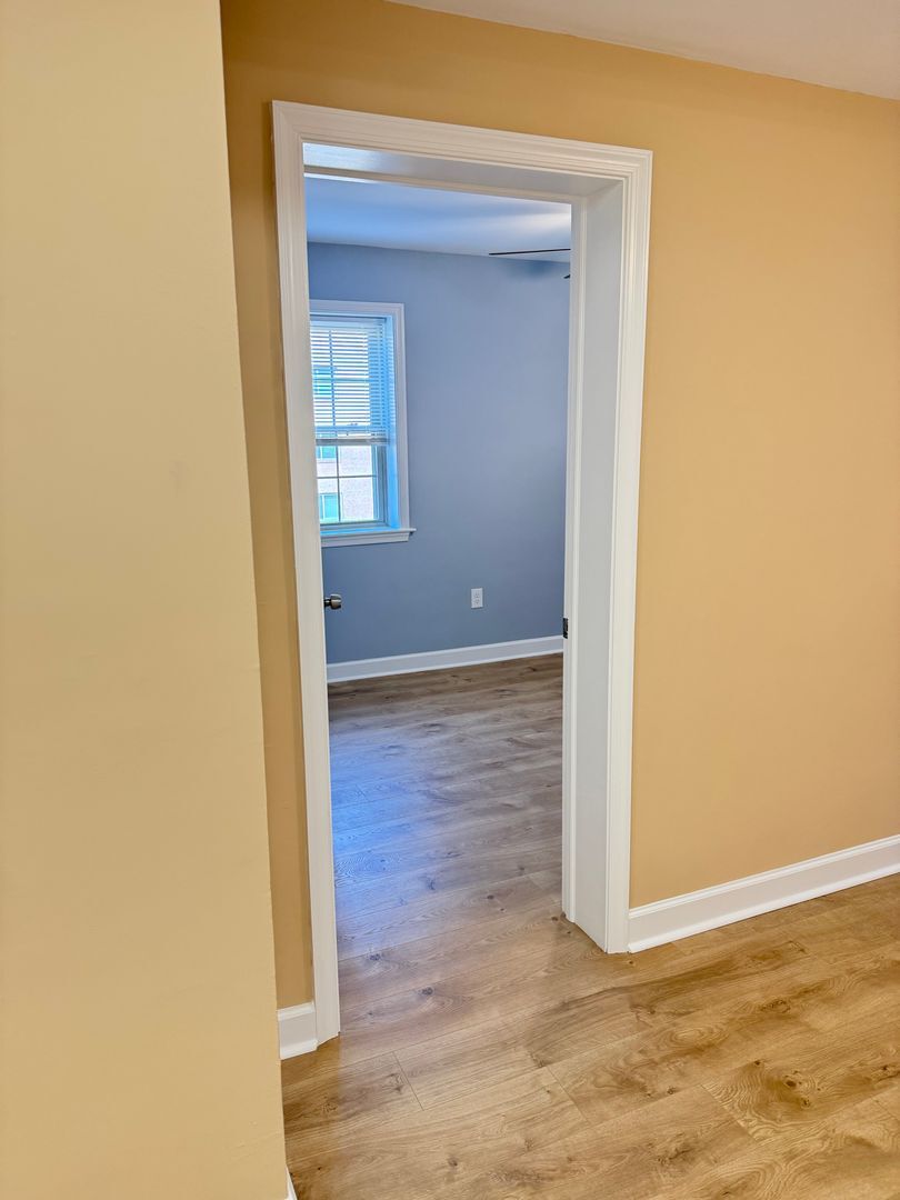 Building Photo - 8716 Plymouth St