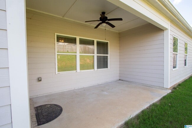 Building Photo - 1068 Aronimink Dr